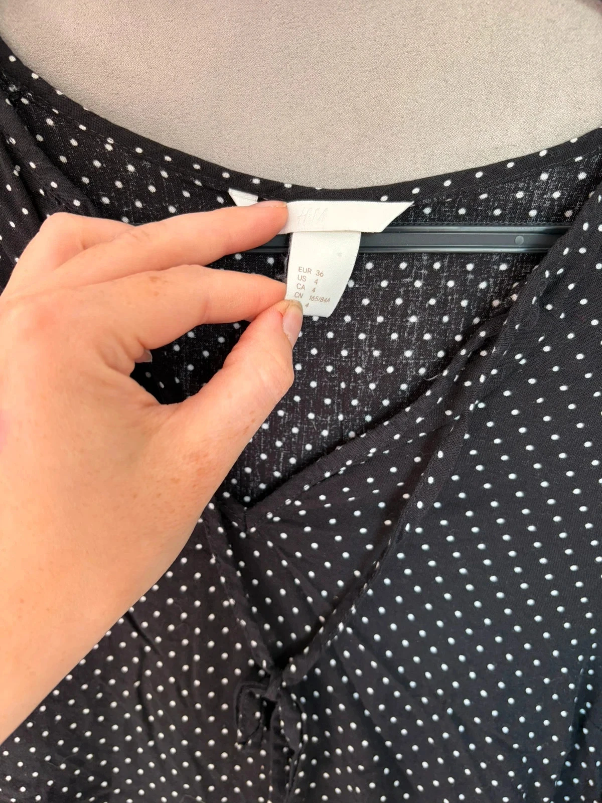 Blusa com bolinhas tamanho 36 – photo 2